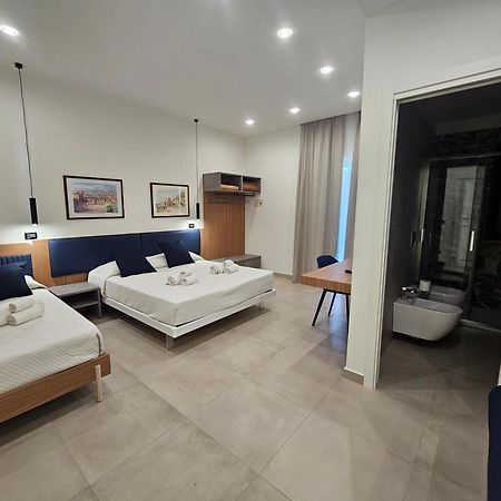 Villa Iris จีอาร์ดีนี นักซอส ภายนอก รูปภาพ