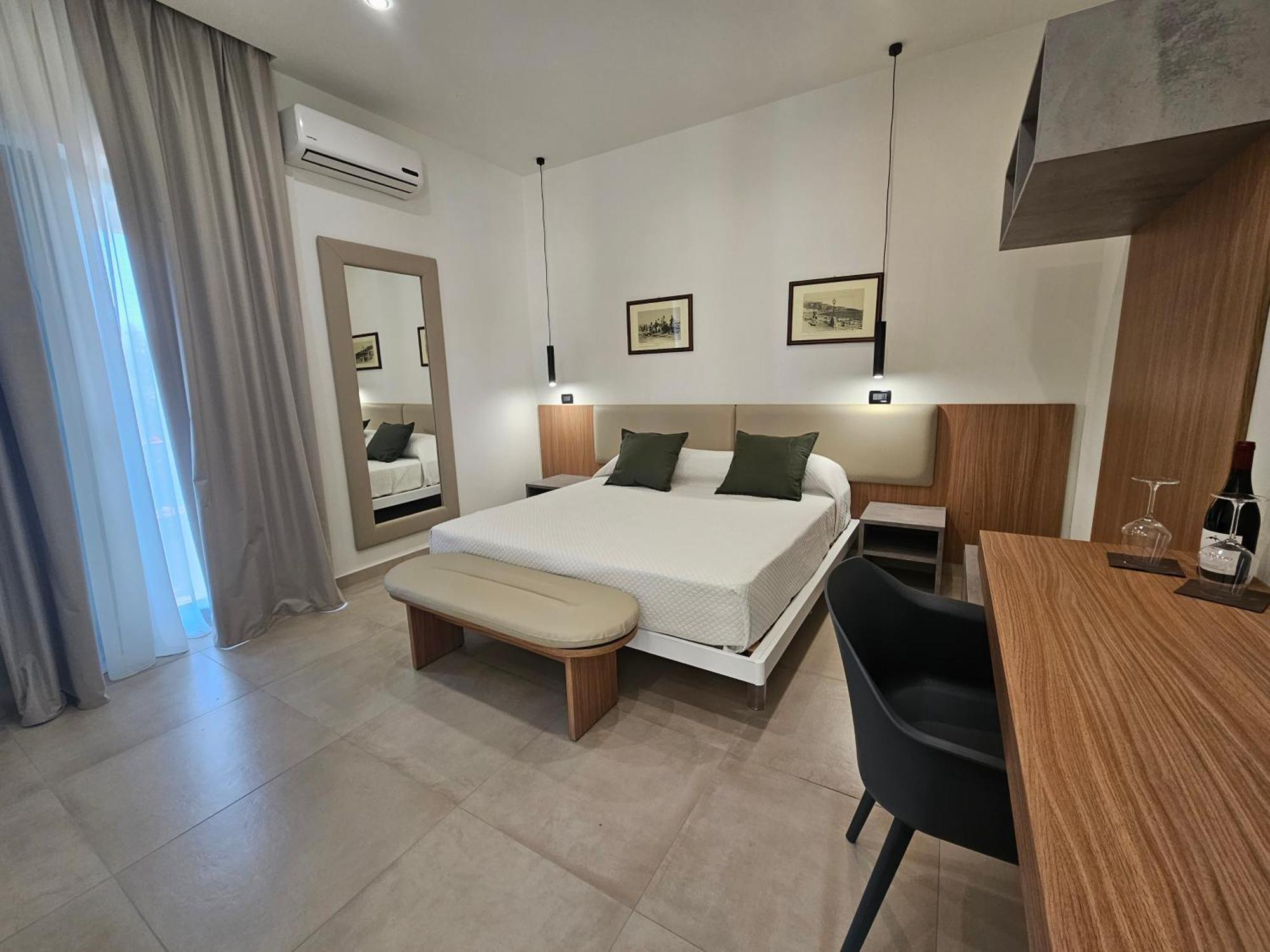 Villa Iris จีอาร์ดีนี นักซอส ภายนอก รูปภาพ