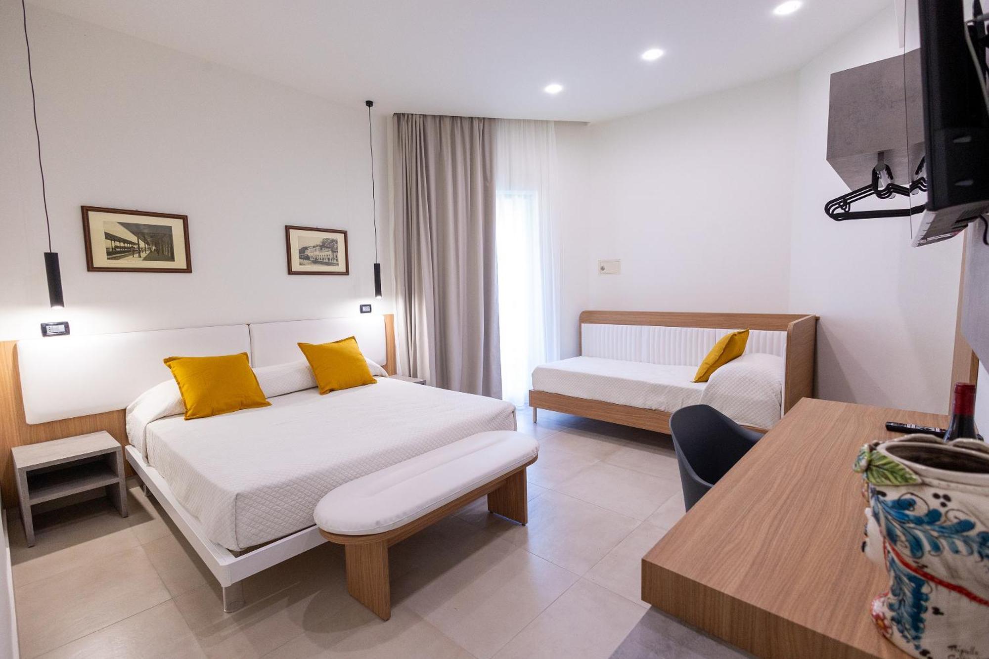 Villa Iris จีอาร์ดีนี นักซอส ภายนอก รูปภาพ